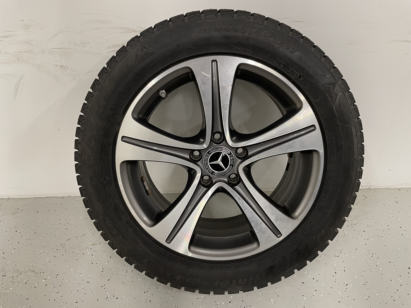 MERCEDES-BENZ E 2019