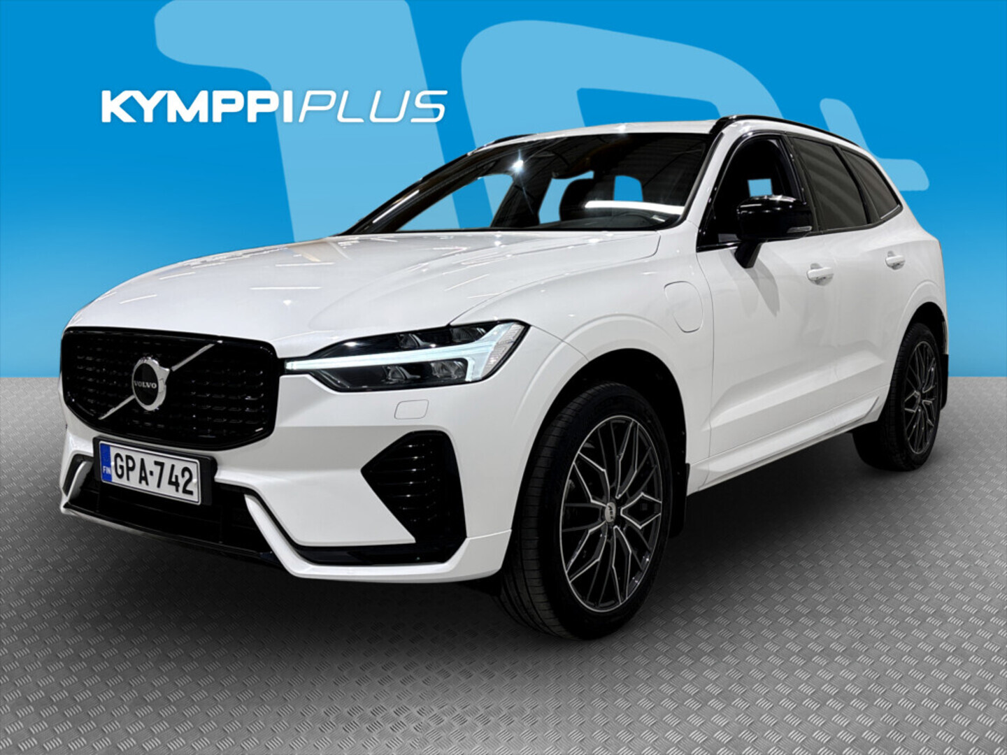 VOLVO XC60 2023