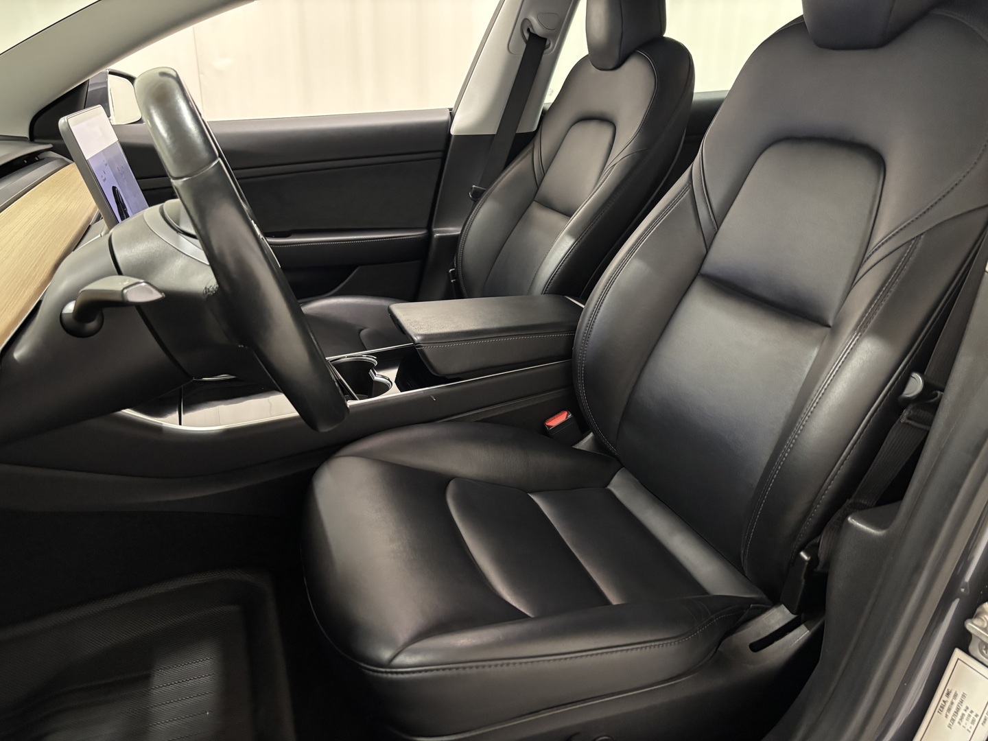 TESLA Model 3 2019