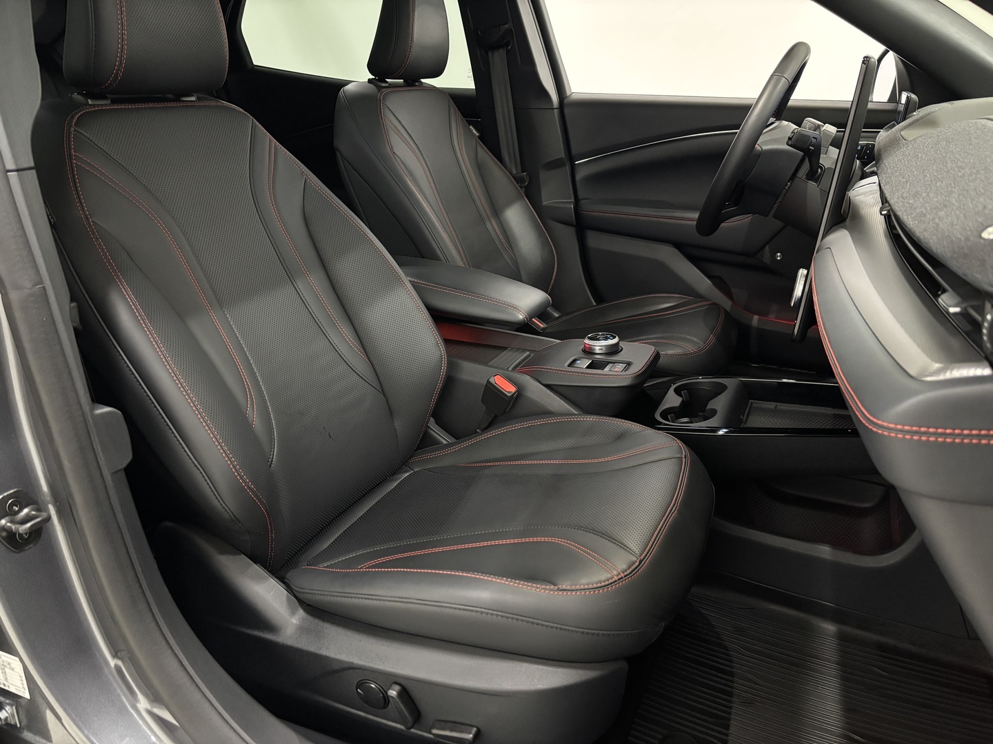 FORD Mustang Mach-E 2022