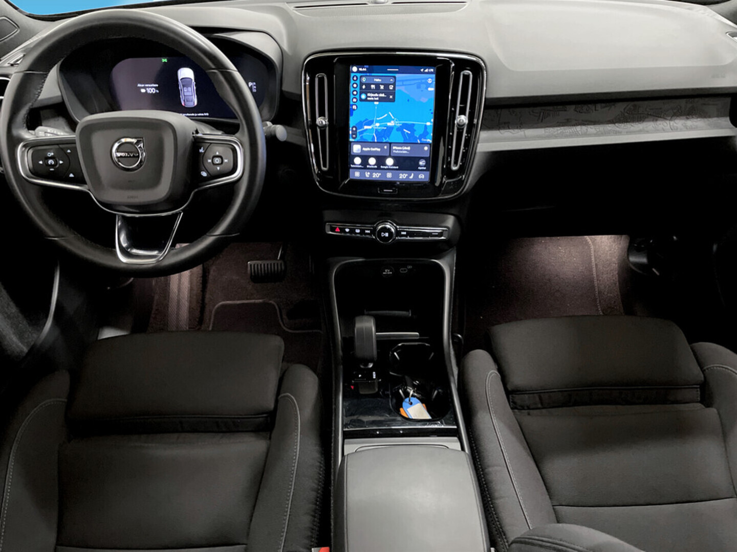 VOLVO C40 2023