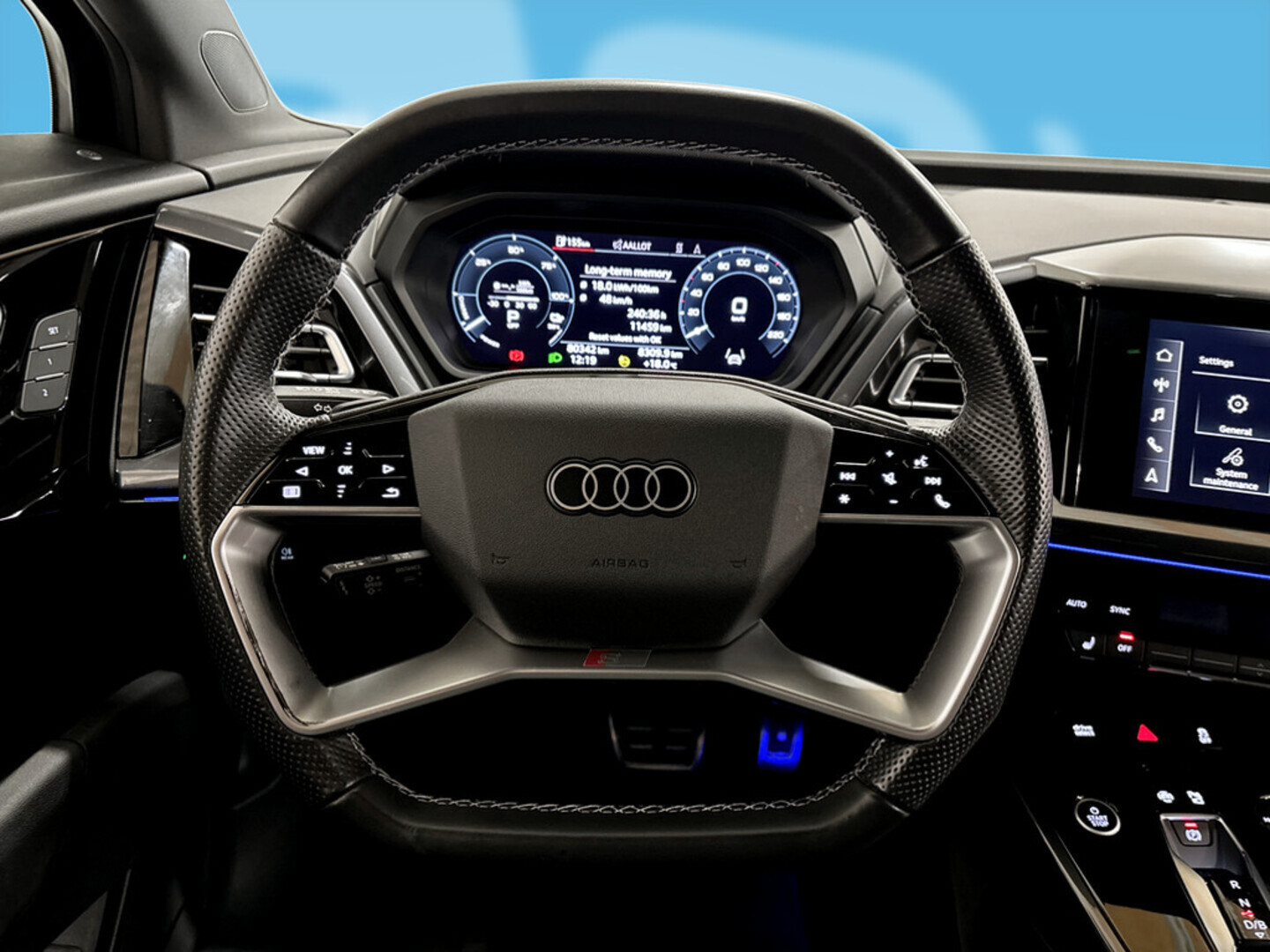 AUDI Q4 e-tron 2022
