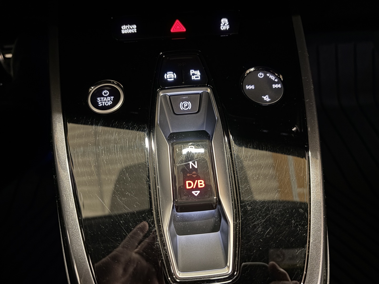 AUDI Q4 e-tron 2022