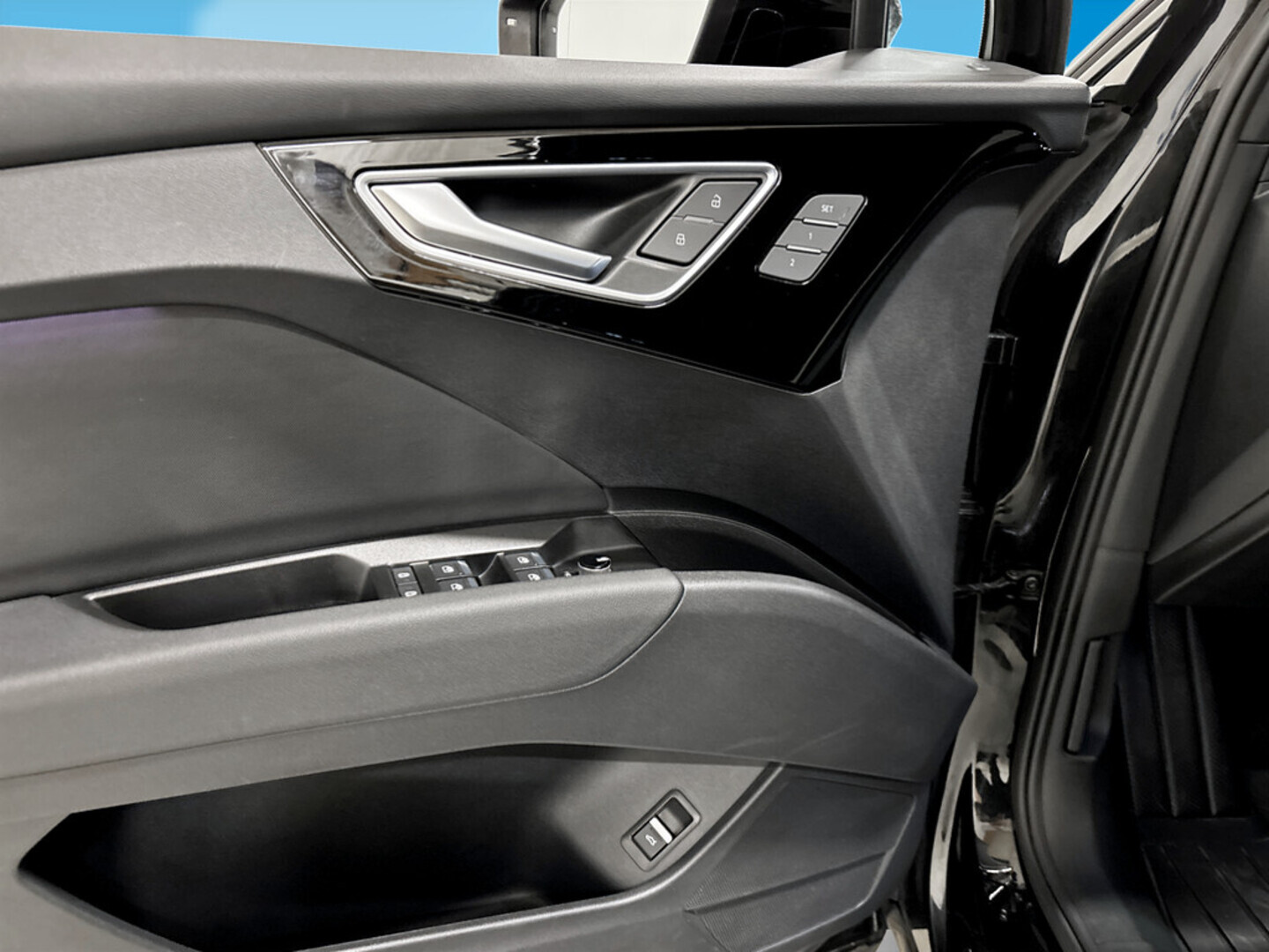 AUDI Q4 e-tron 2022