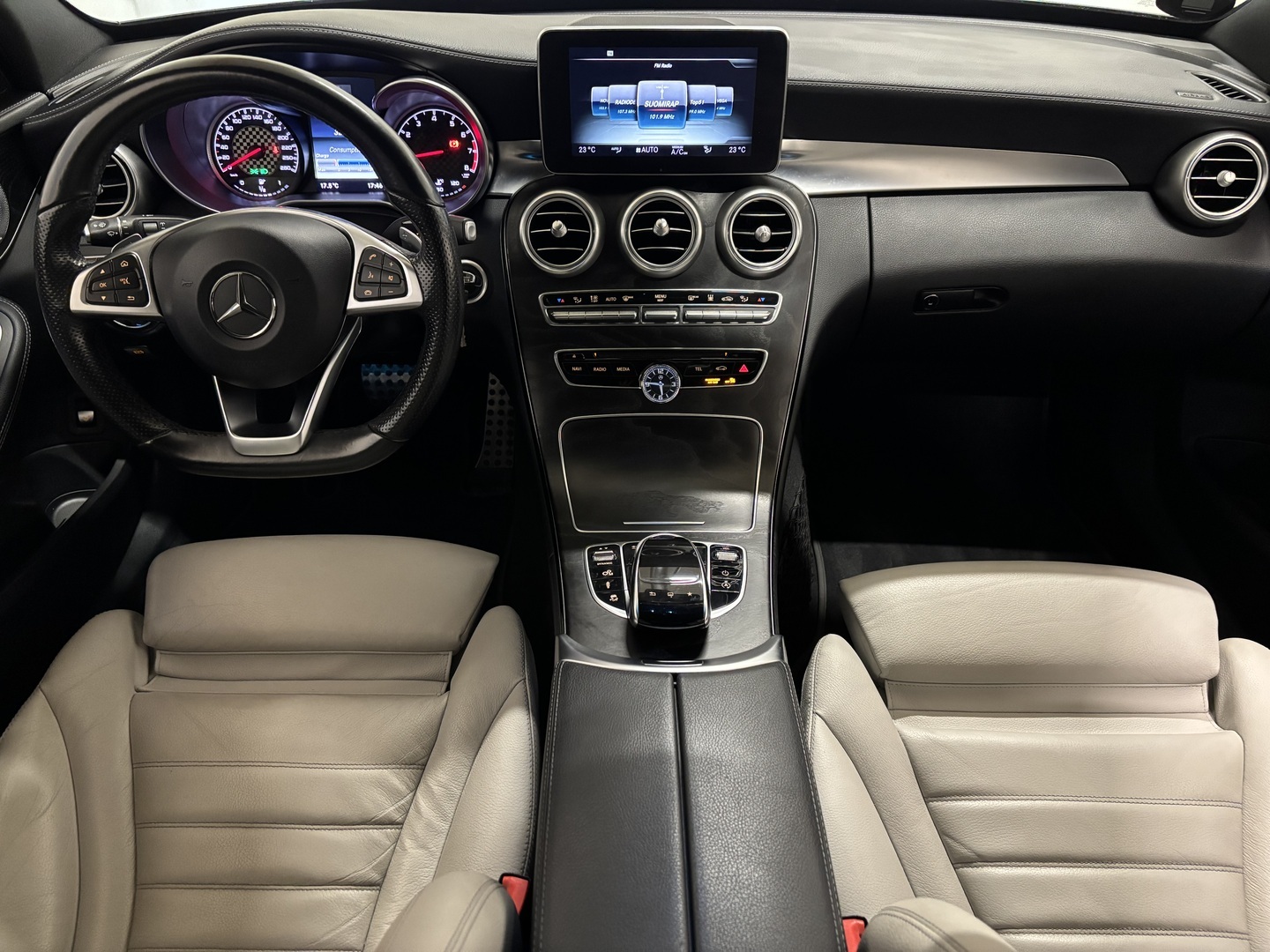 MERCEDES-BENZ C 43 AMG 2016