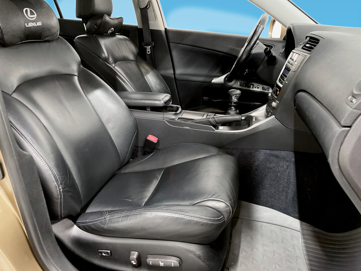 LEXUS IS 2009