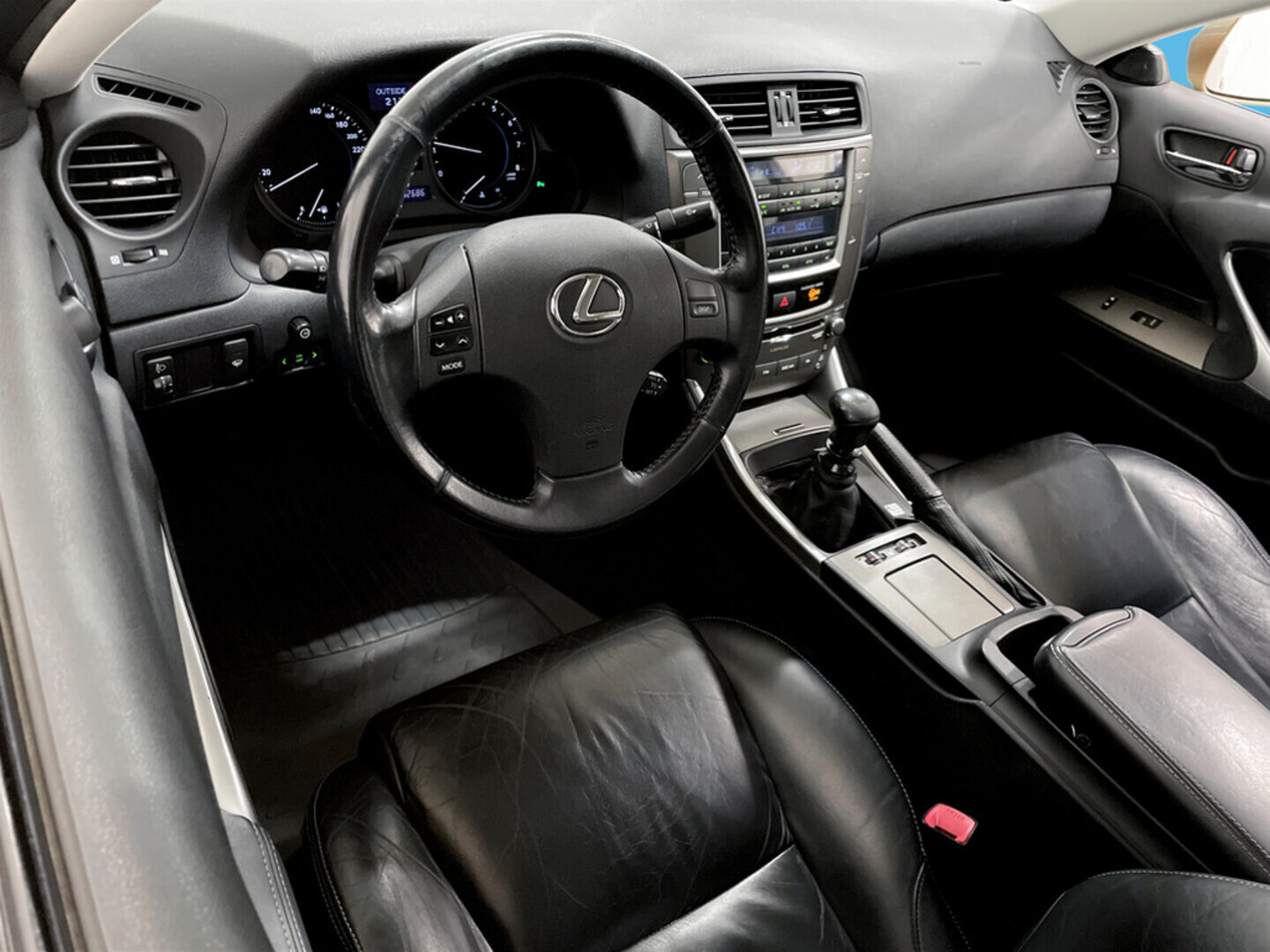 LEXUS IS 2009