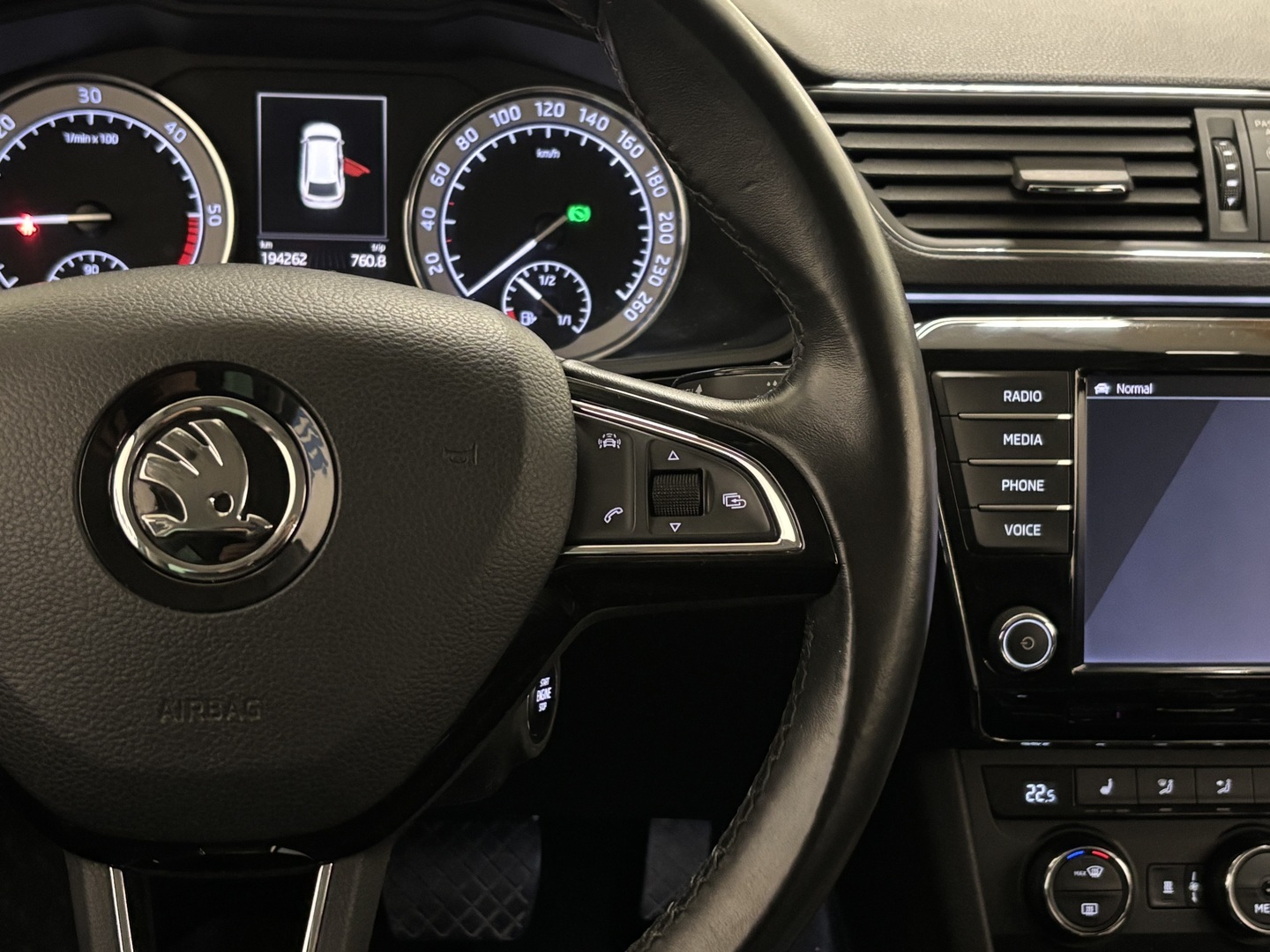 SKODA Superb 2016