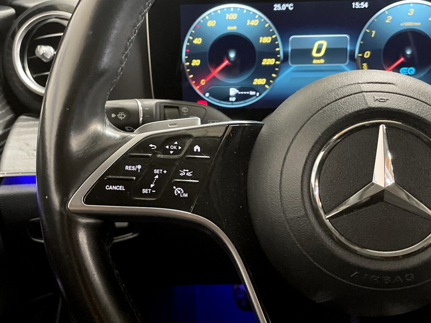 MERCEDES-BENZ E 2021