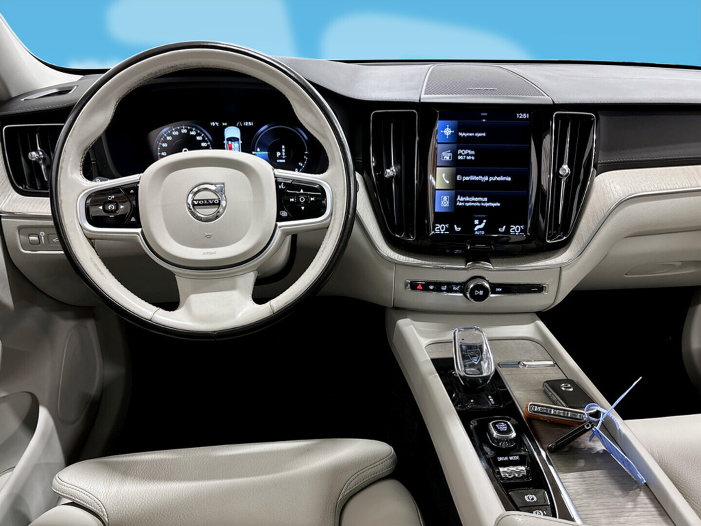 VOLVO XC60 2021