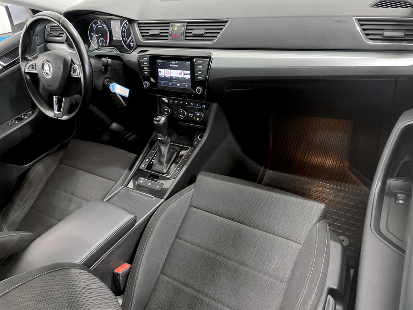 SKODA Superb 2017