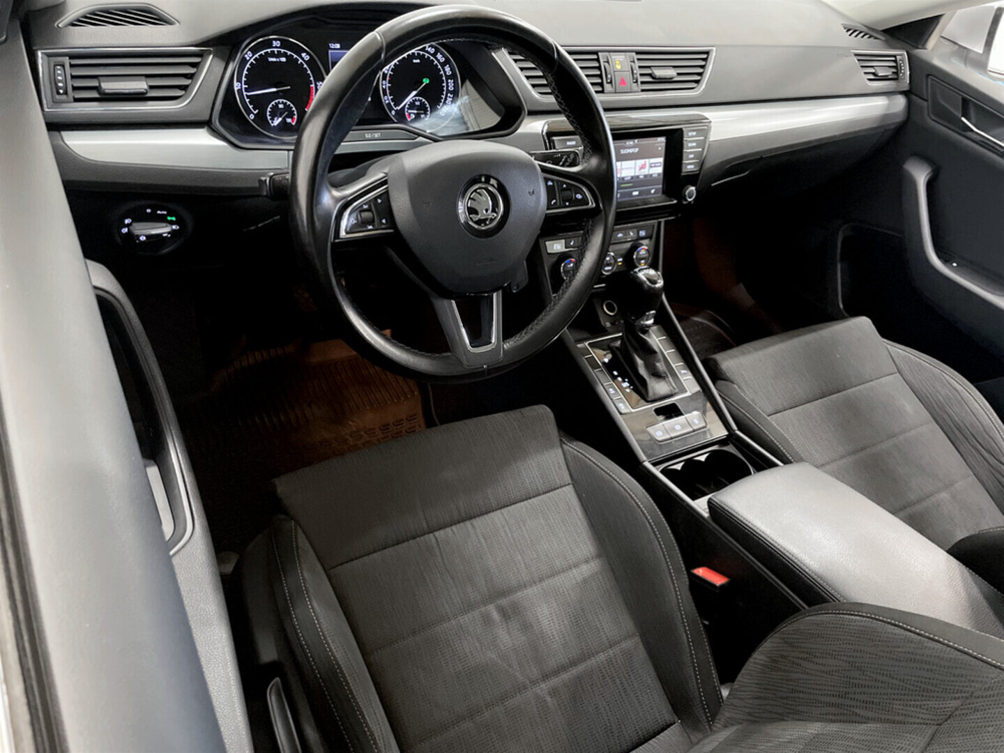 SKODA Superb 2017