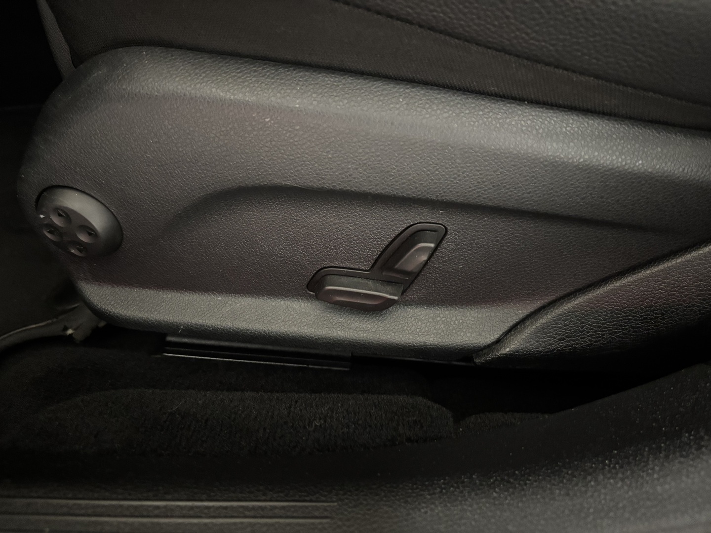 MERCEDES-BENZ E 2017