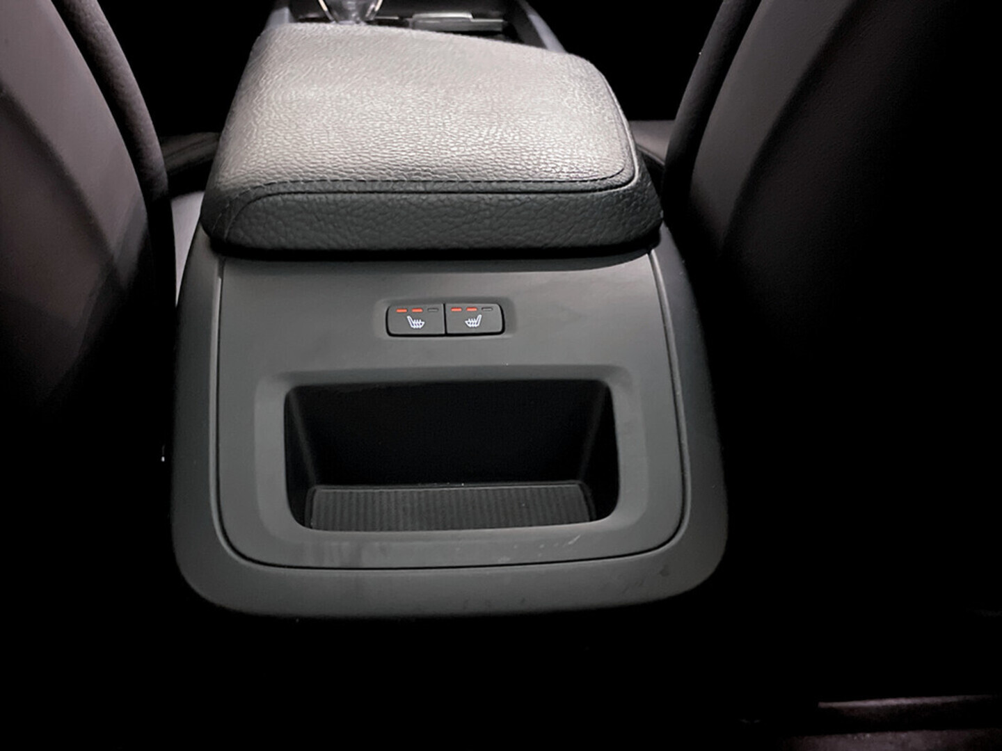 VOLVO XC60 2021