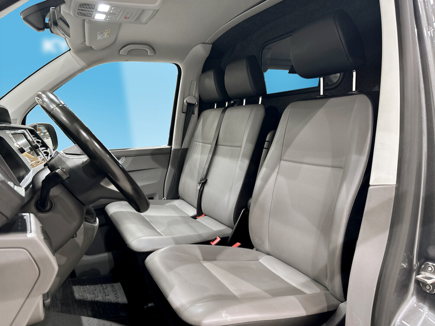 VOLKSWAGEN Transporter 2022