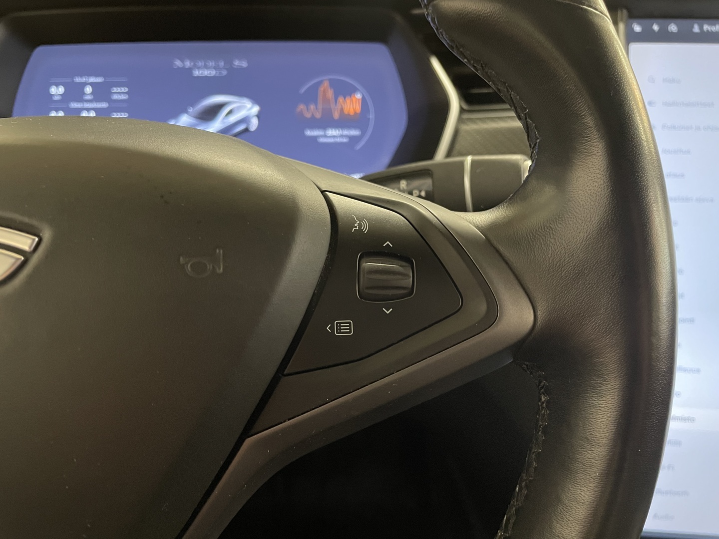 TESLA Model S 2018