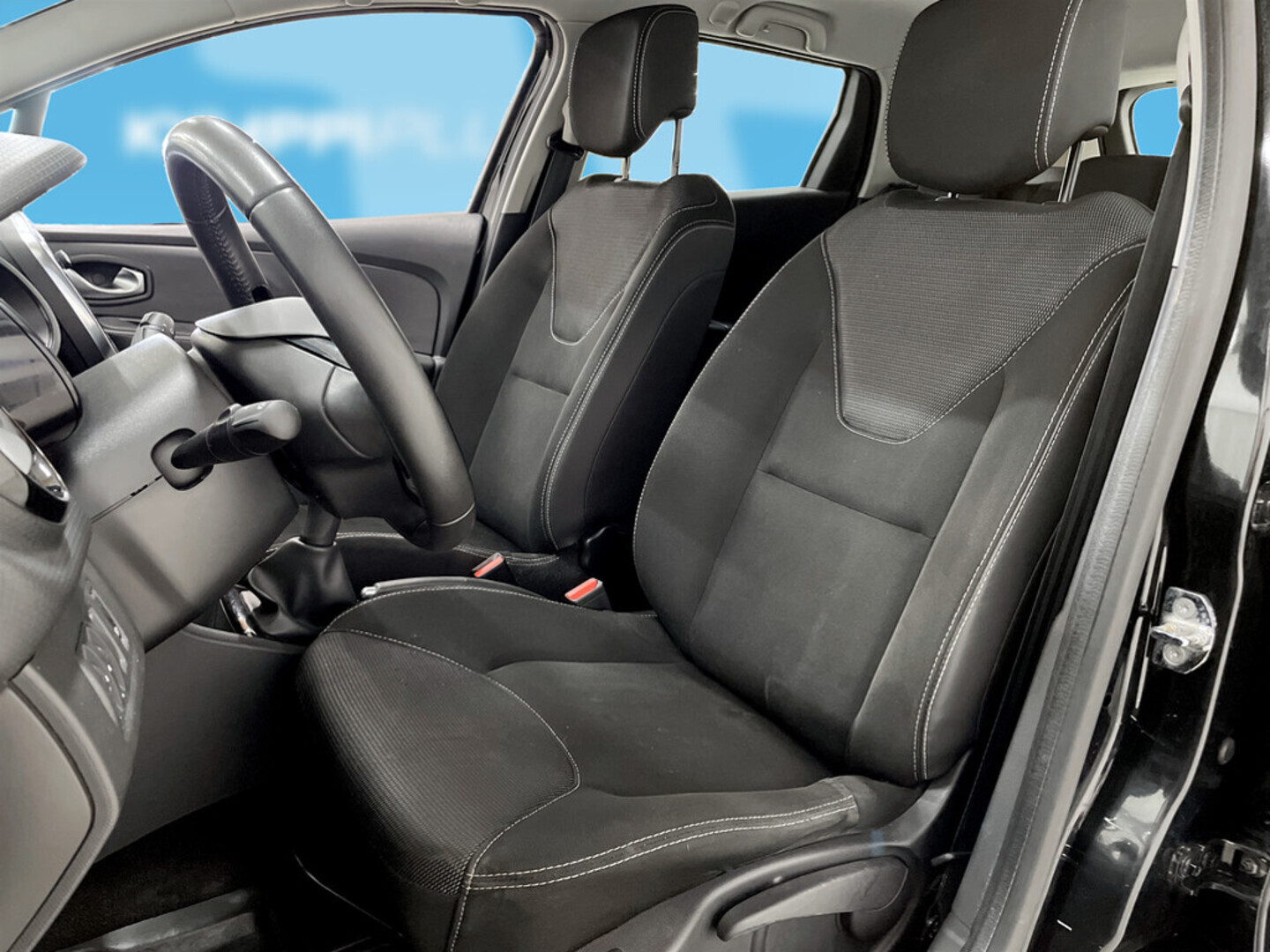 RENAULT Clio 2015