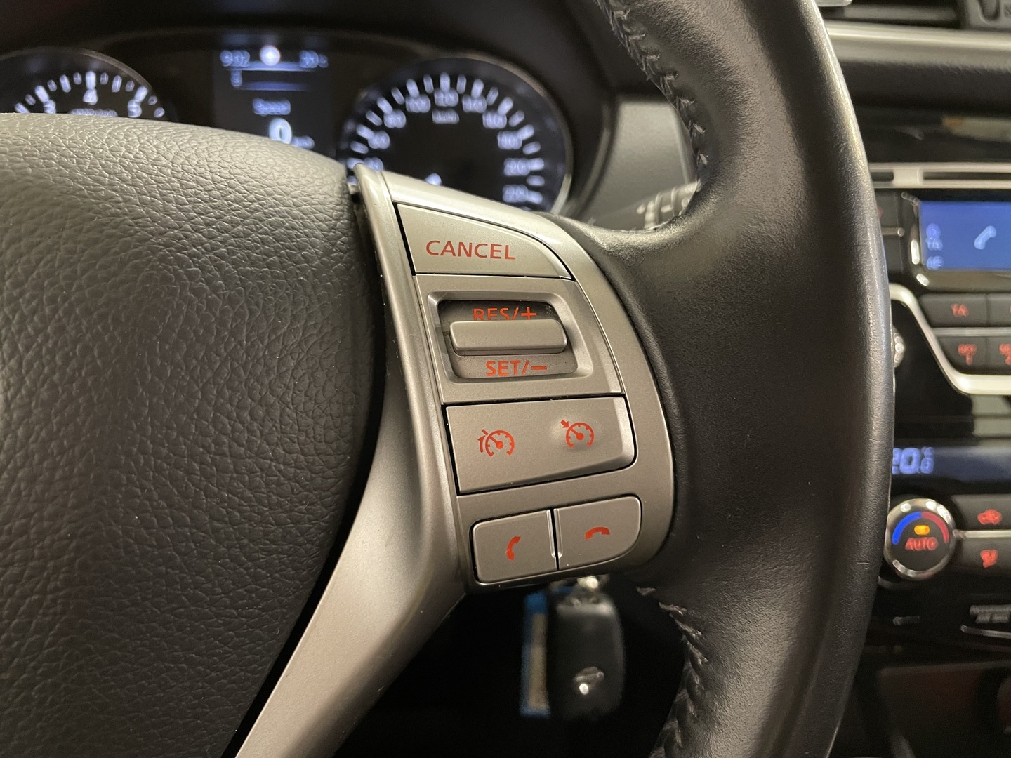 NISSAN Qashqai 2016
