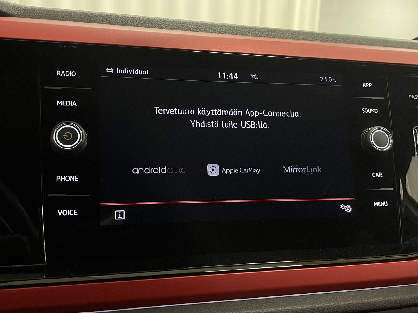 VOLKSWAGEN Polo 2018