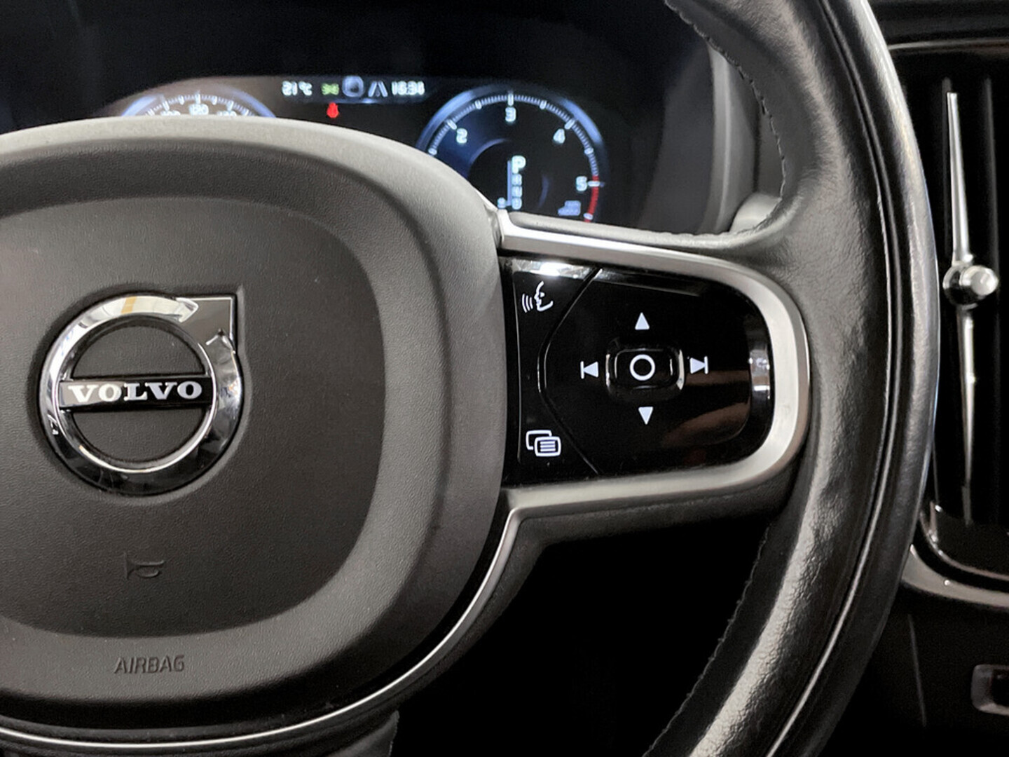 VOLVO V90 2018