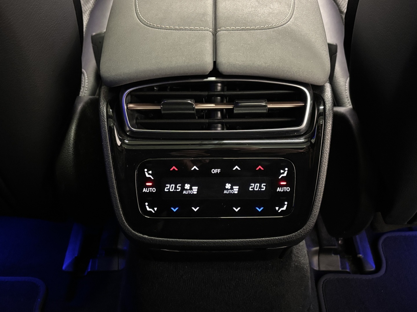 MERCEDES-BENZ EQS 2022