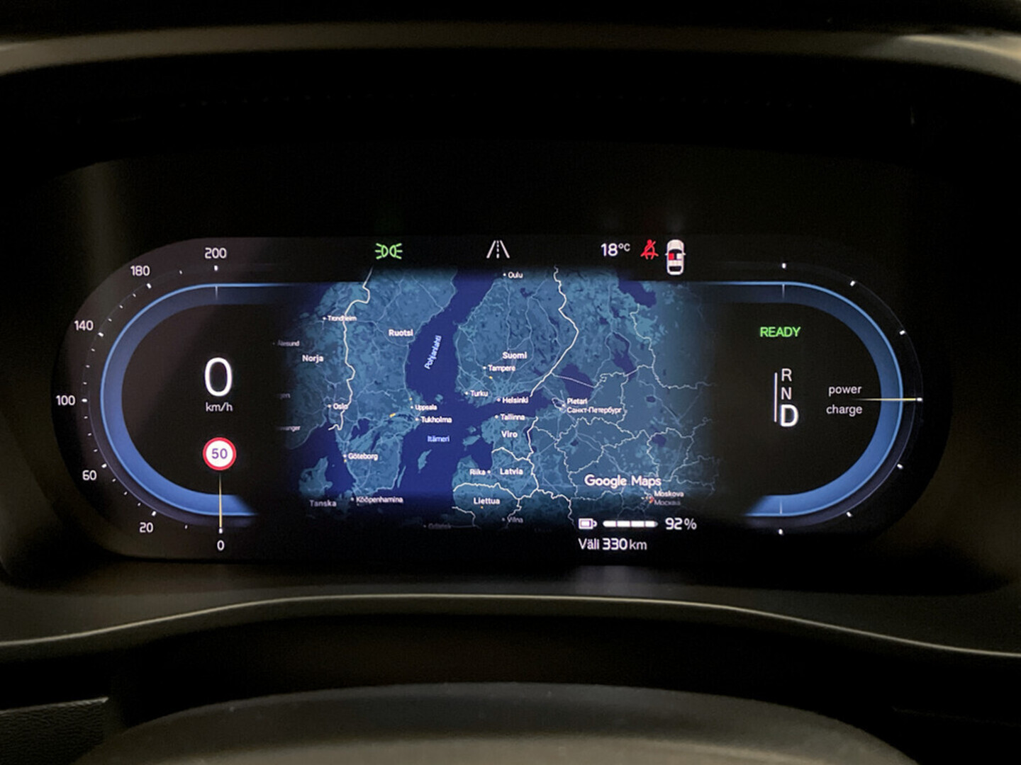 VOLVO XC40 2023