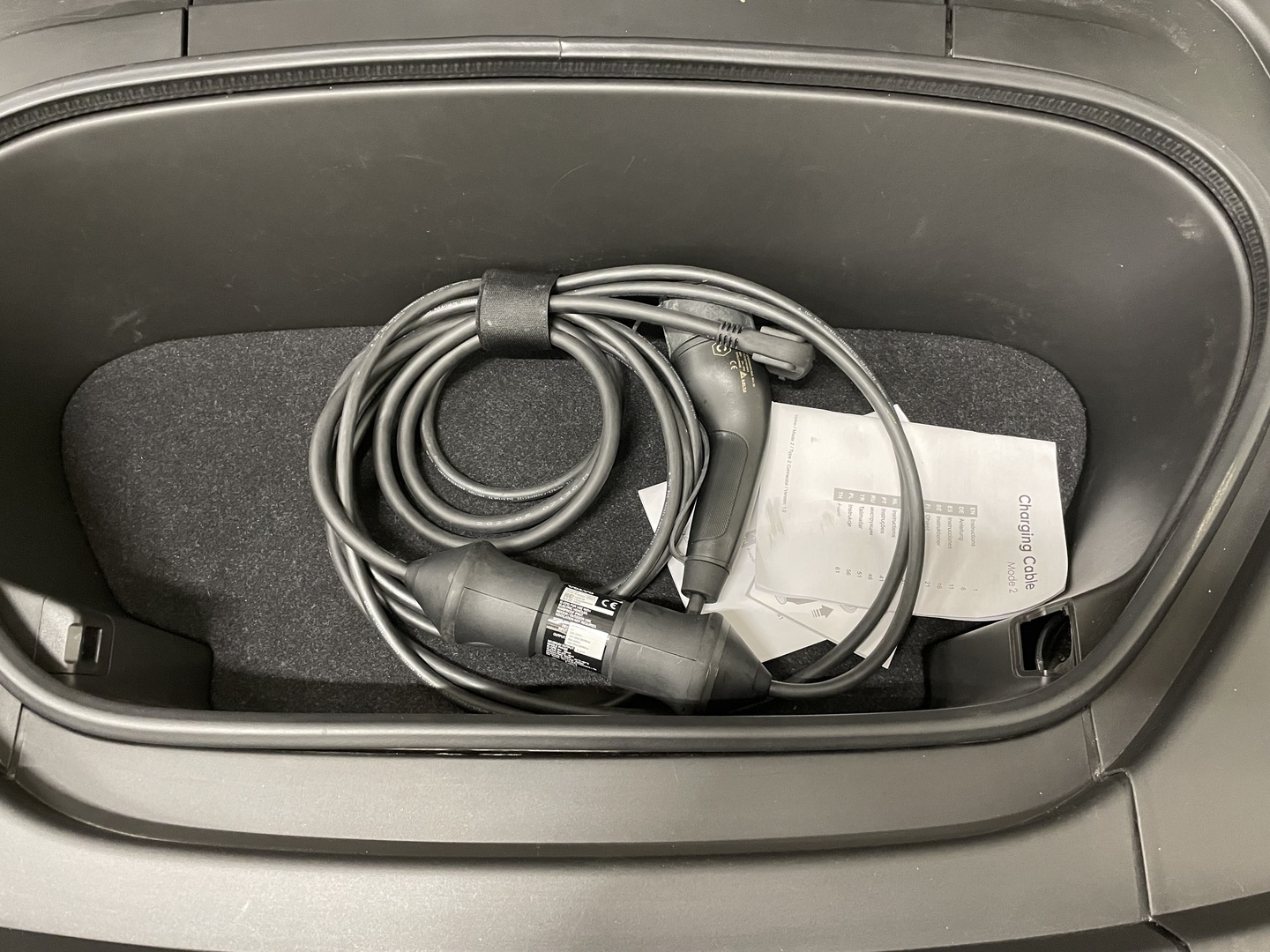 VOLVO XC40 2023