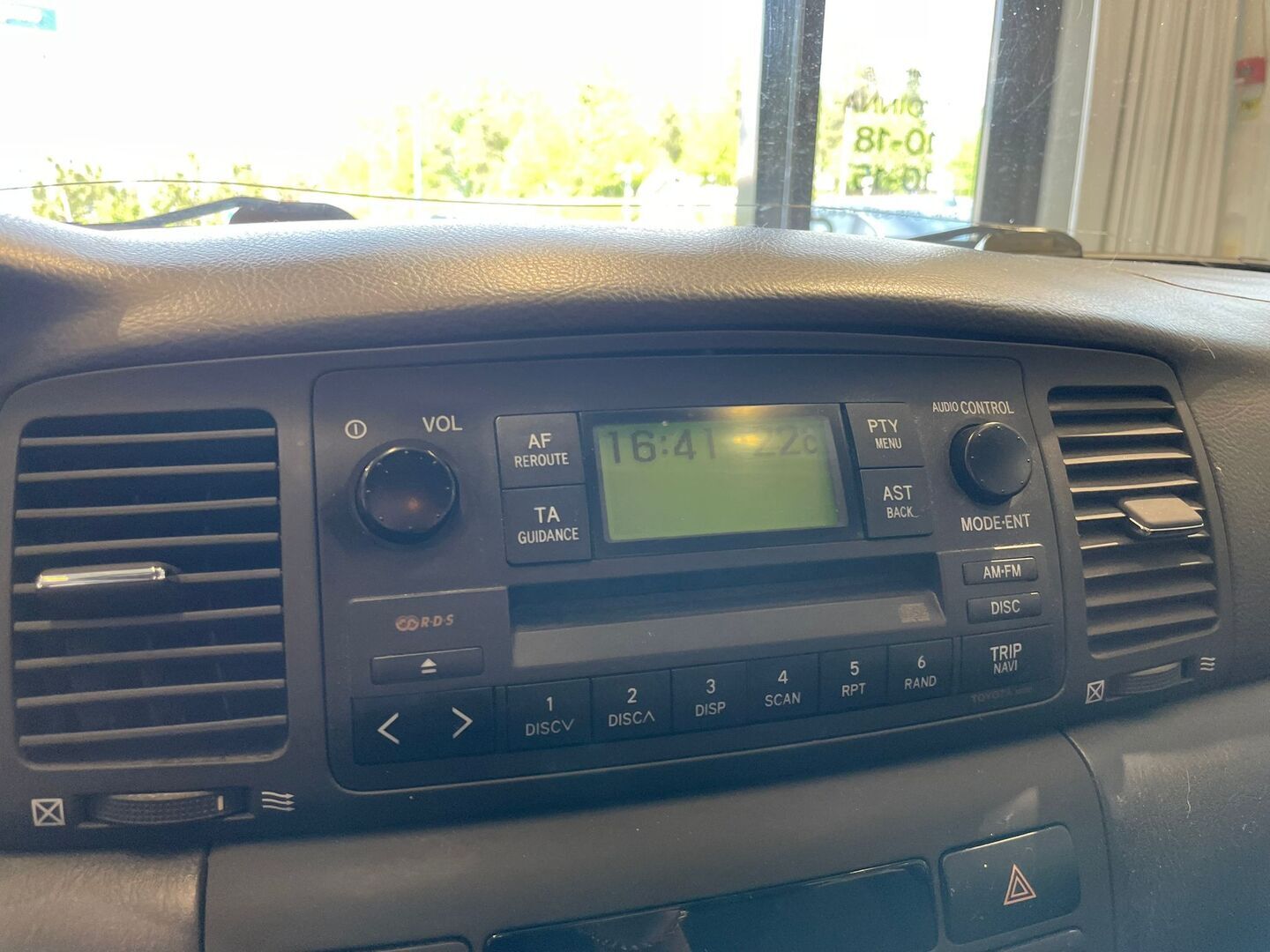 TOYOTA Corolla 2004