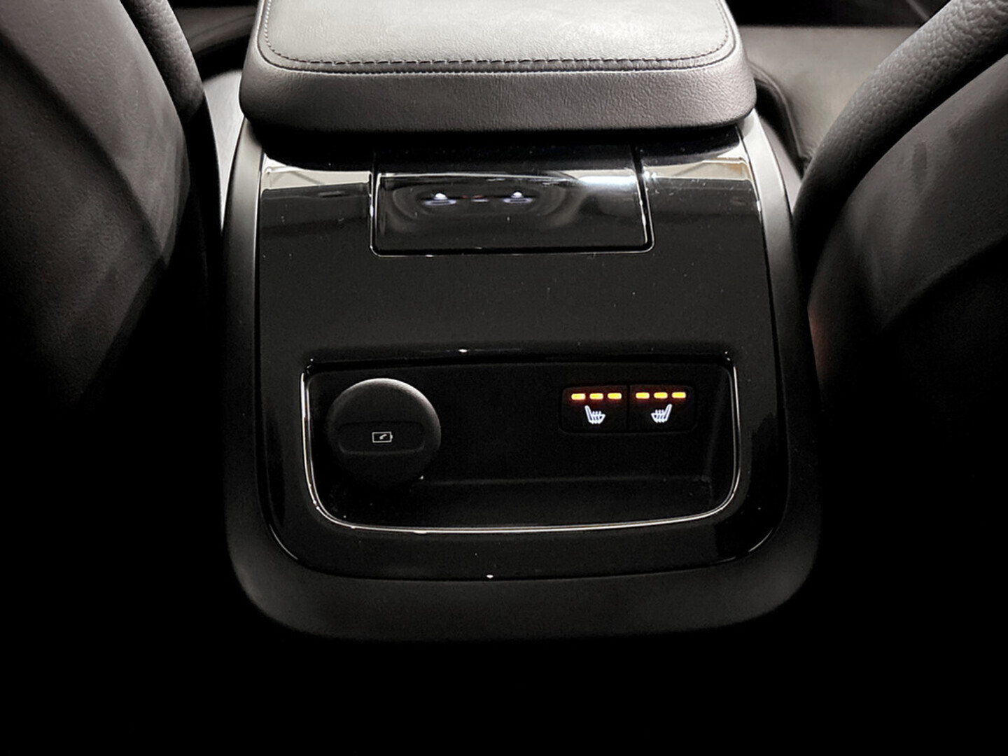 VOLVO V90 2024