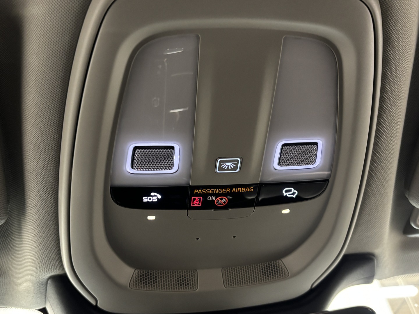 VOLVO V90 2024