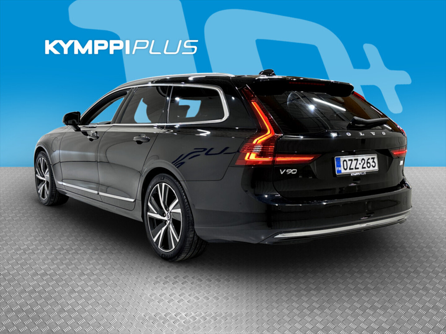 VOLVO V90 2024