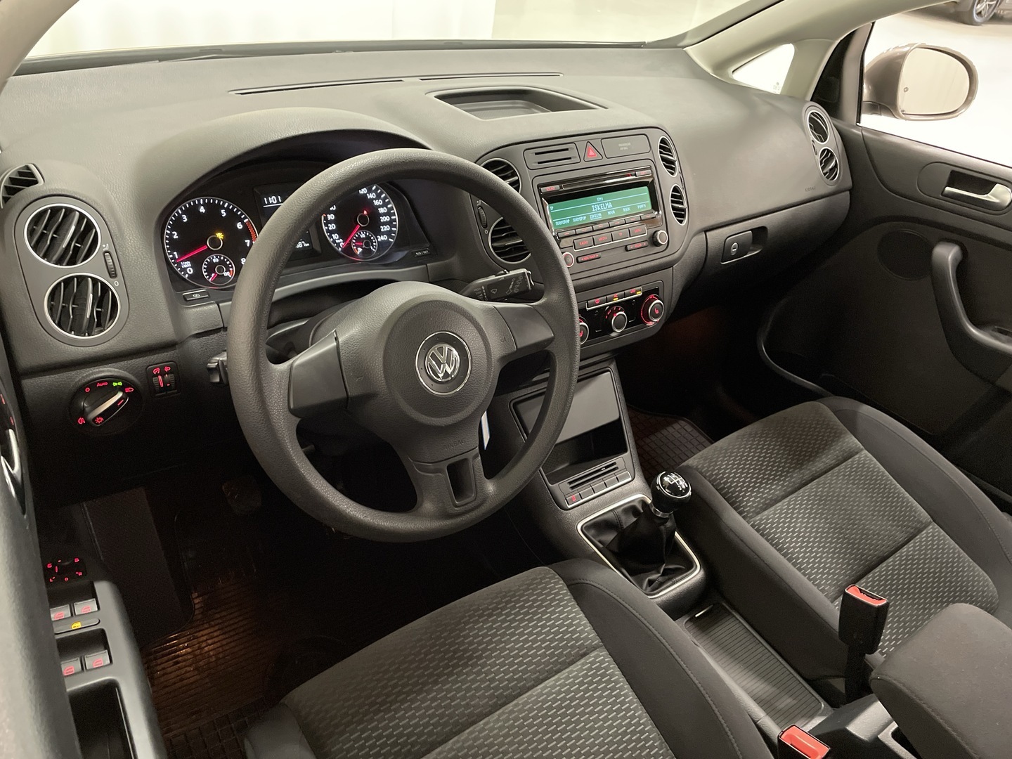 VOLKSWAGEN Golf Plus 2012