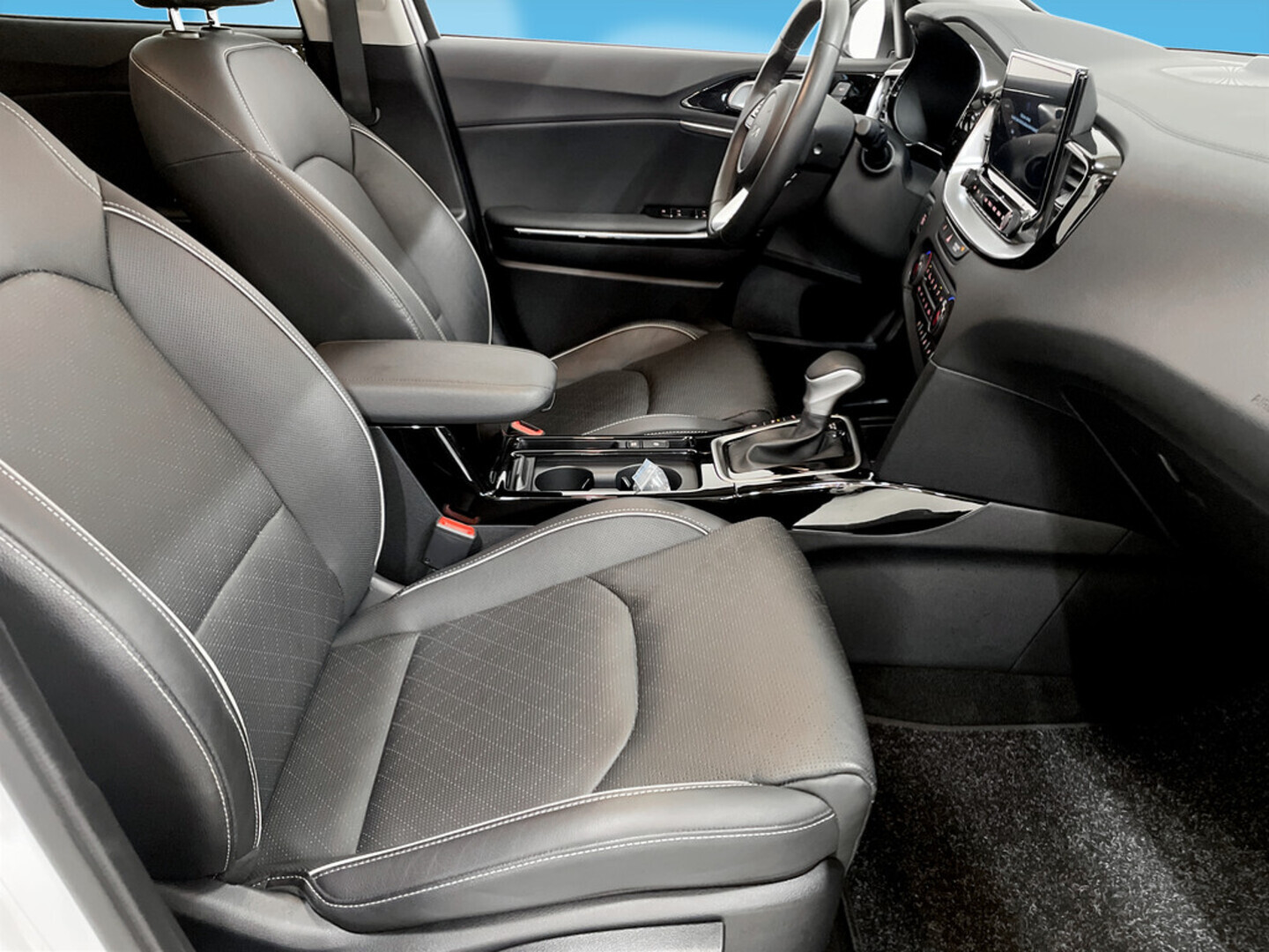KIA XCeed 2025