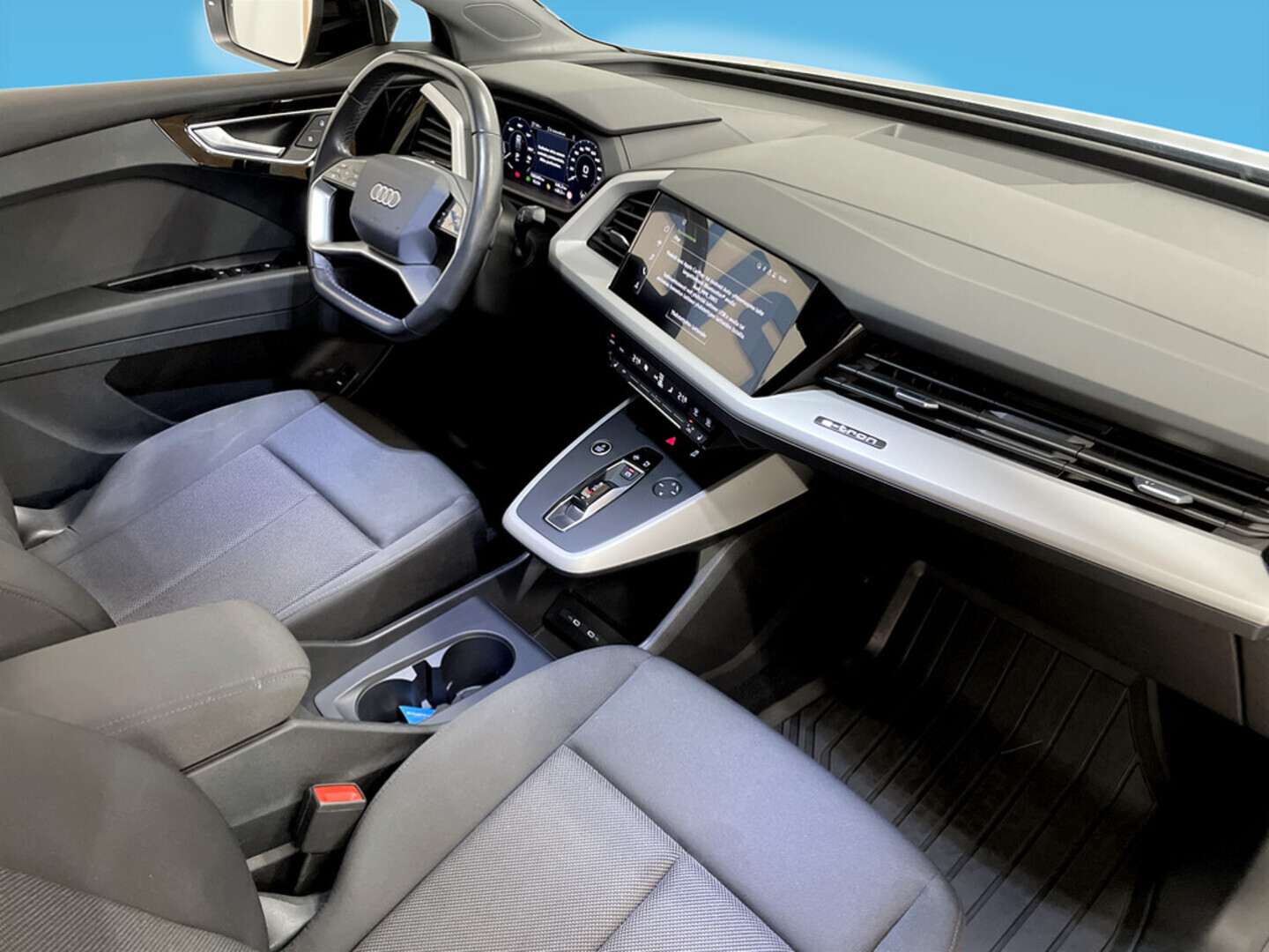 AUDI Q4 e-tron 2023