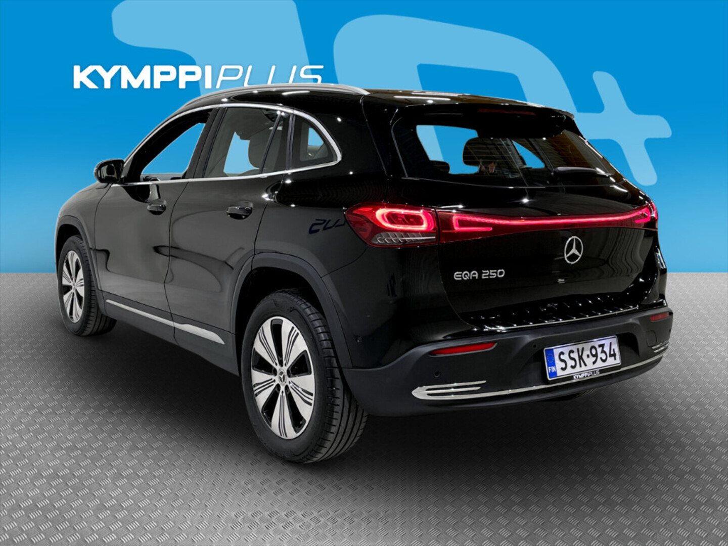 MERCEDES-BENZ EQA 2022