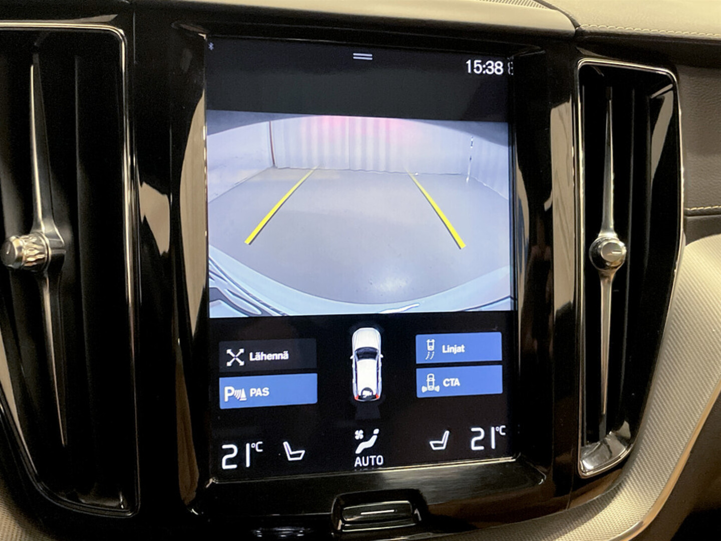 VOLVO XC60 2020