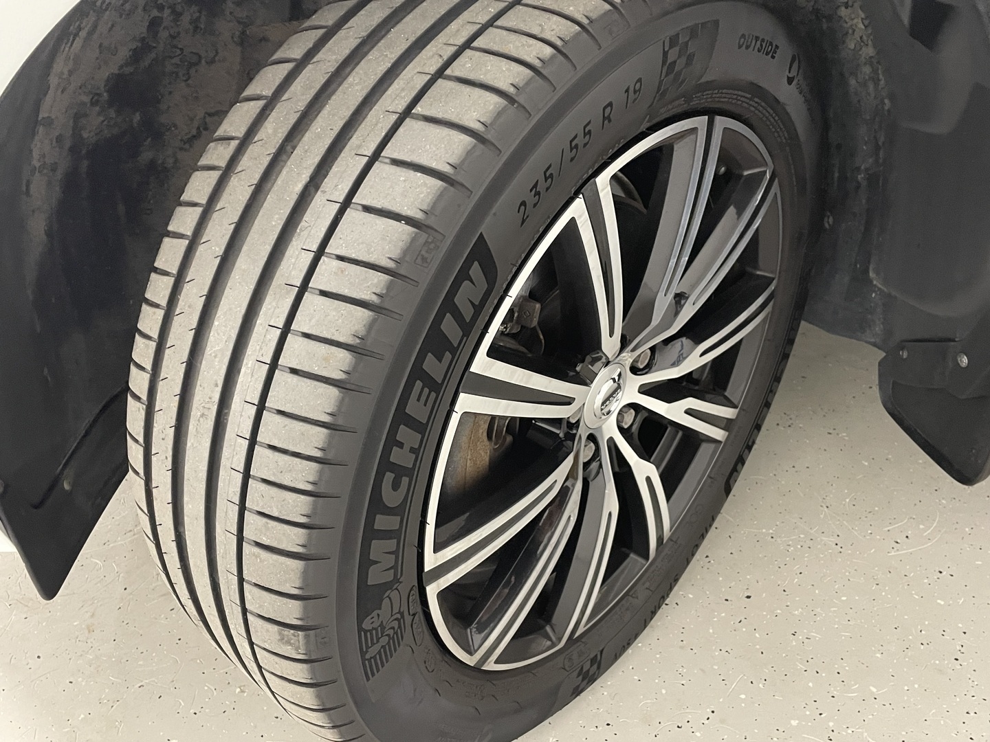 VOLVO XC60 2020