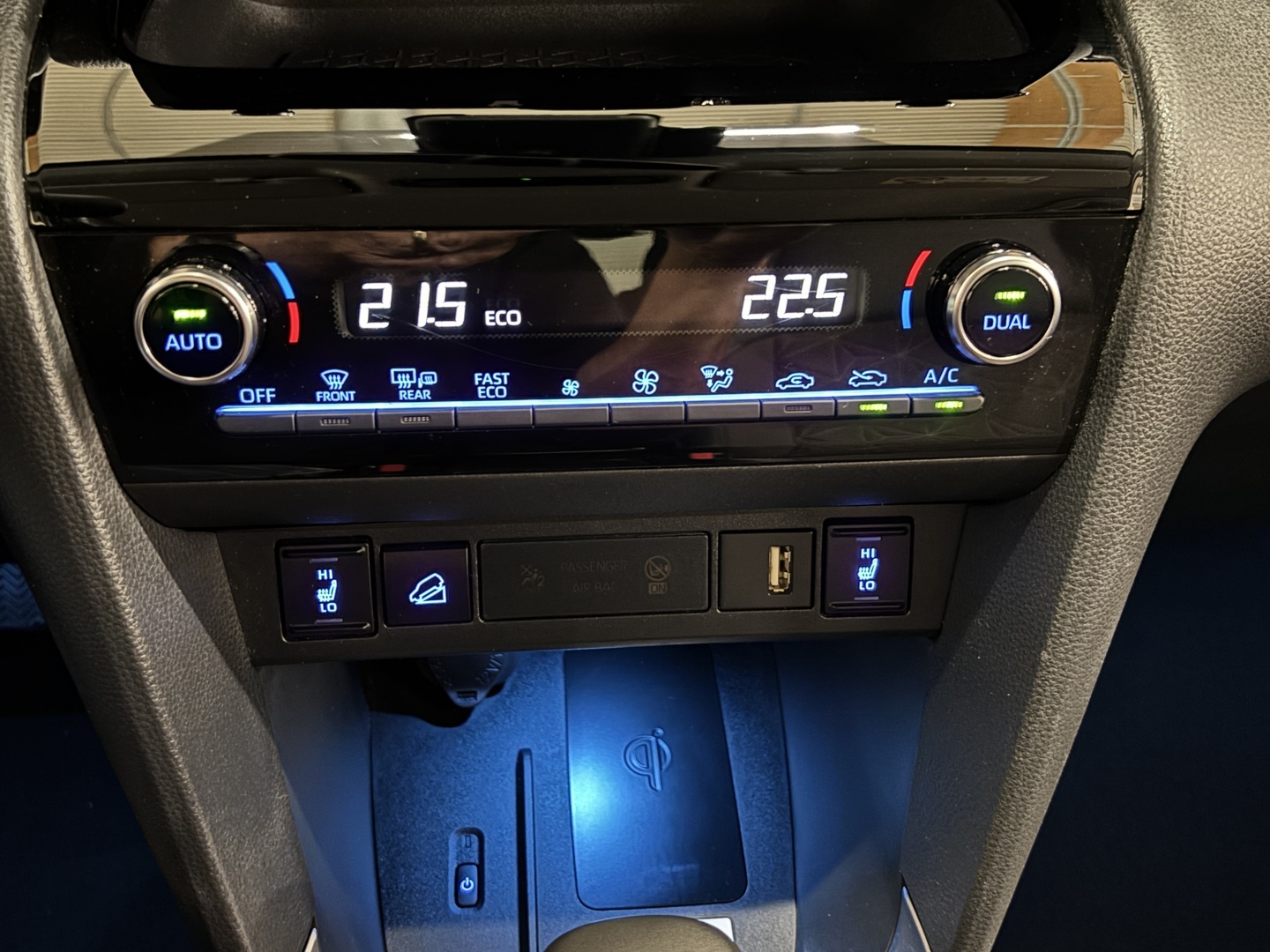 TOYOTA Yaris Cross 2022