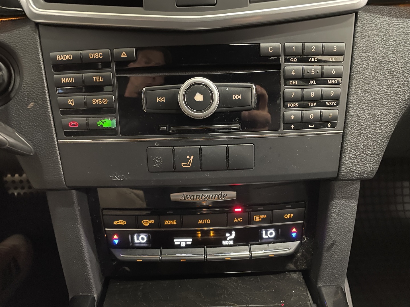 MERCEDES-BENZ E 2010