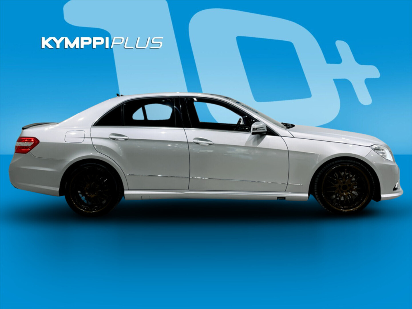 MERCEDES-BENZ E 2010