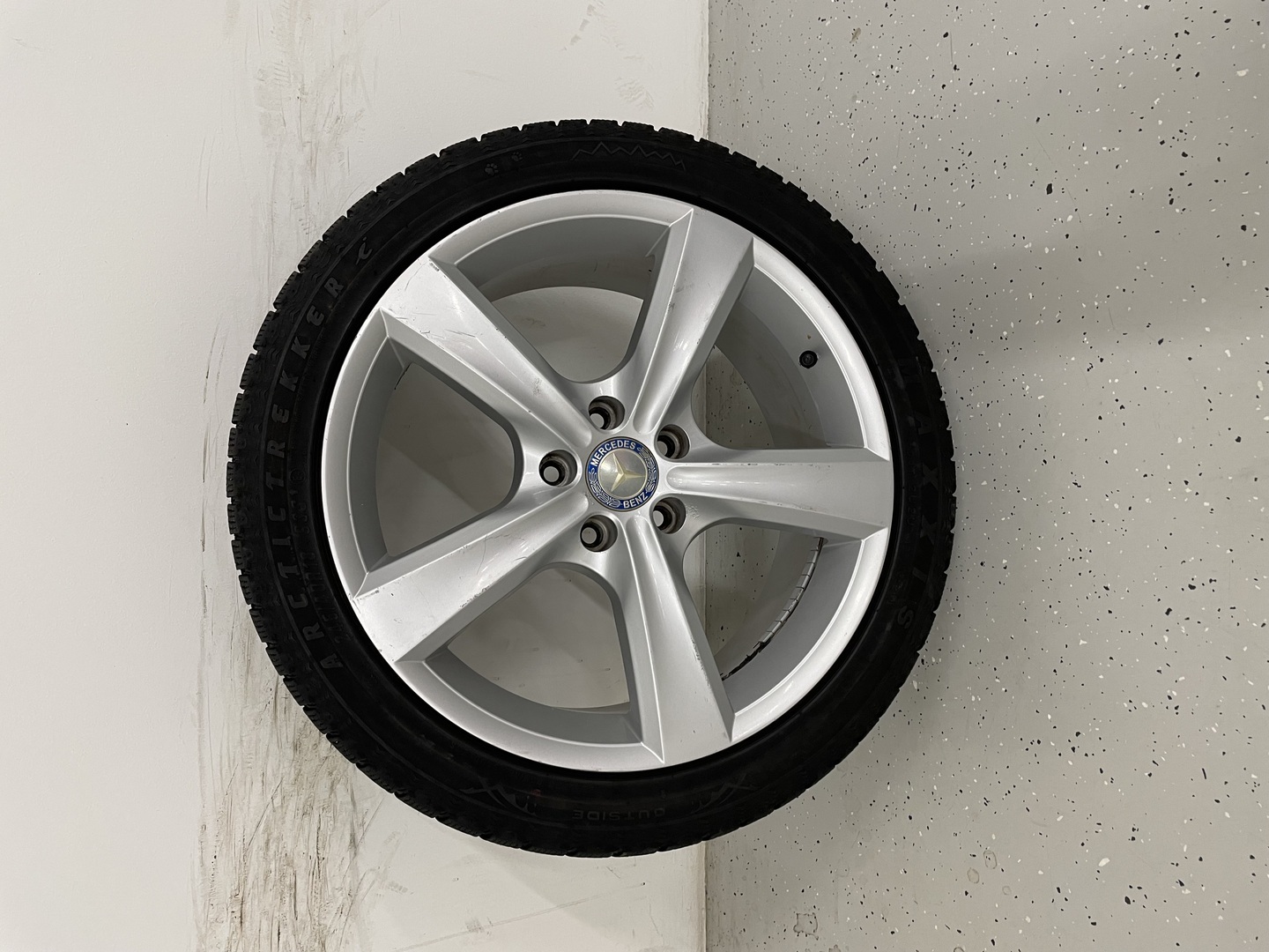 MERCEDES-BENZ E 2010