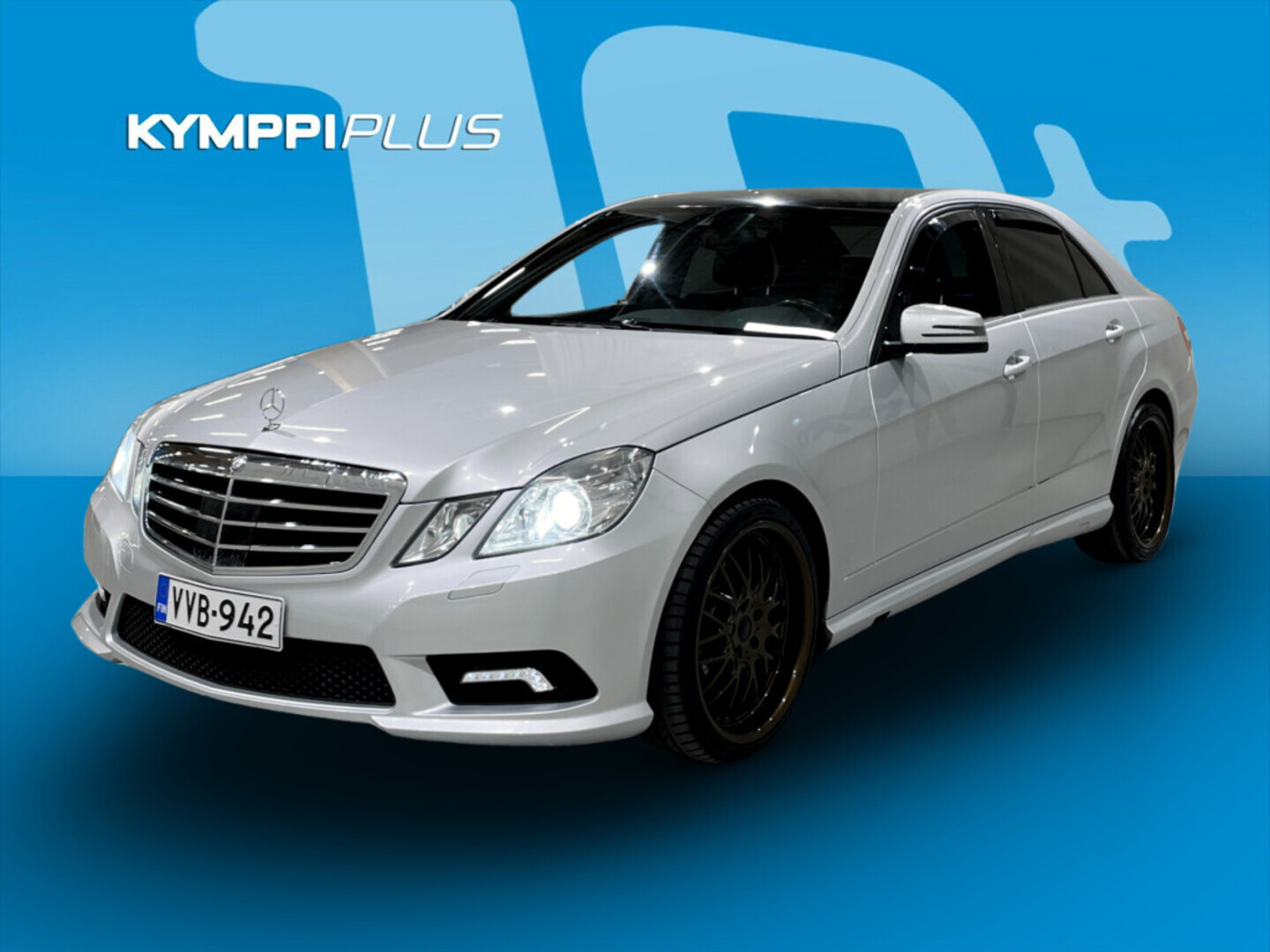 MERCEDES-BENZ E 2010