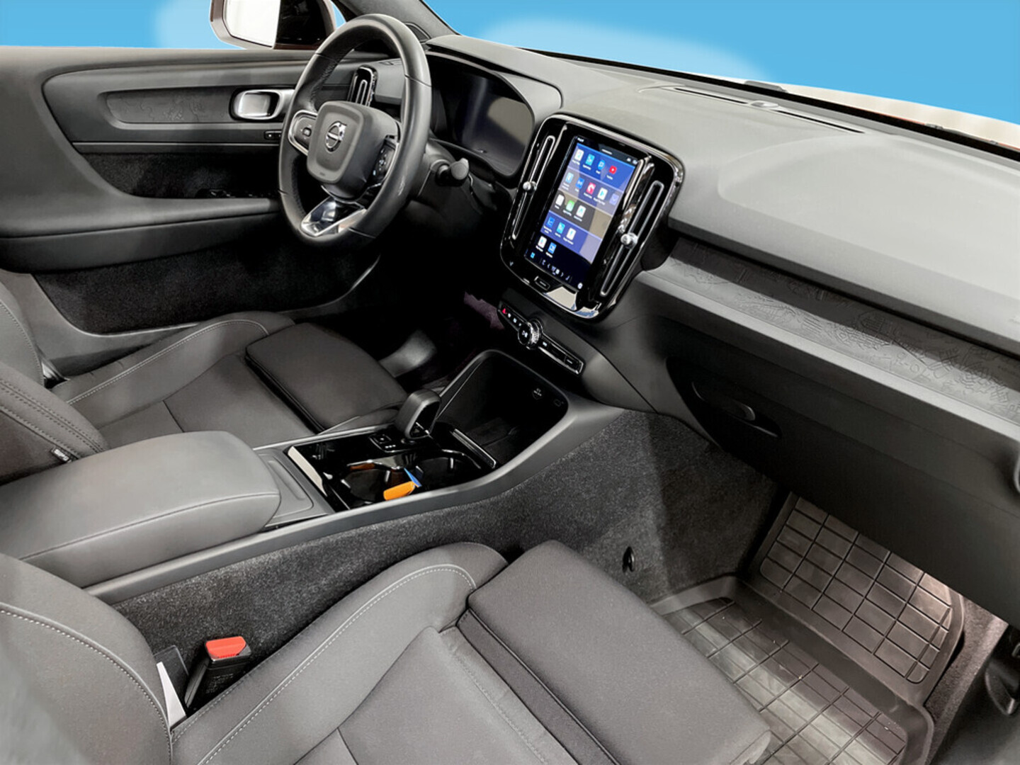 VOLVO C40 2023