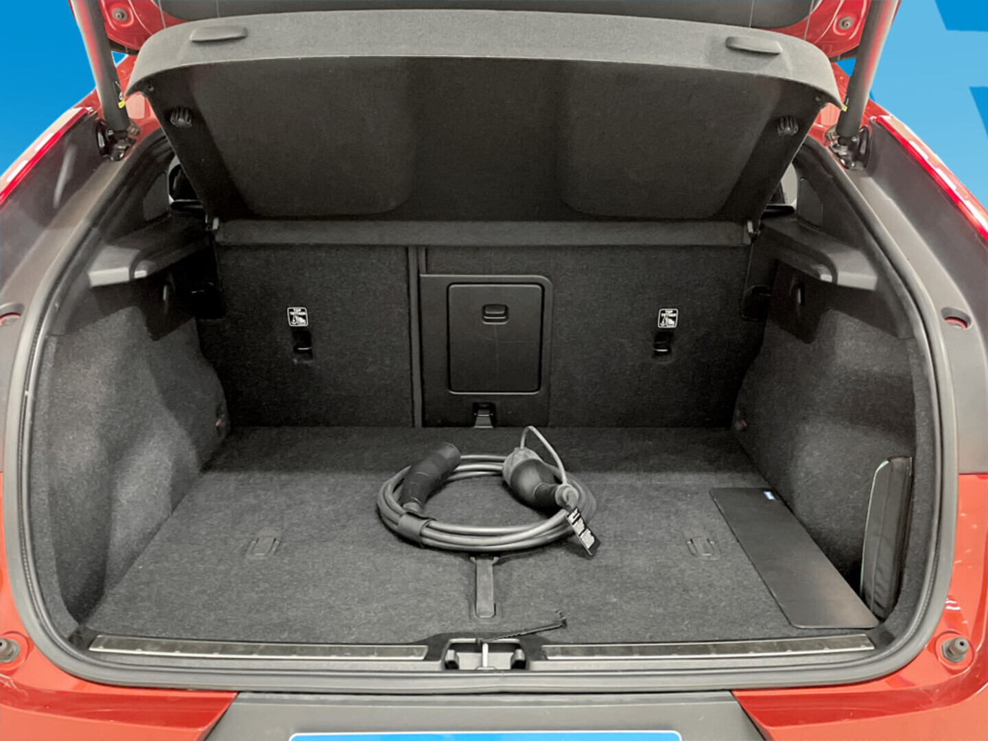 VOLVO C40 2023