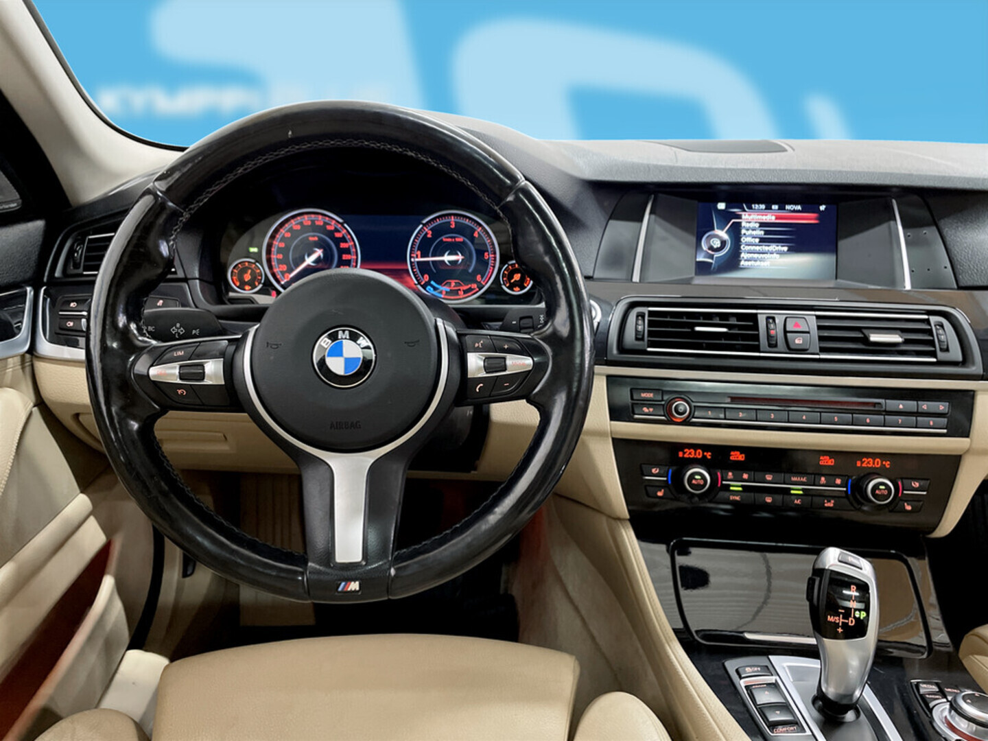 BMW 520 2015