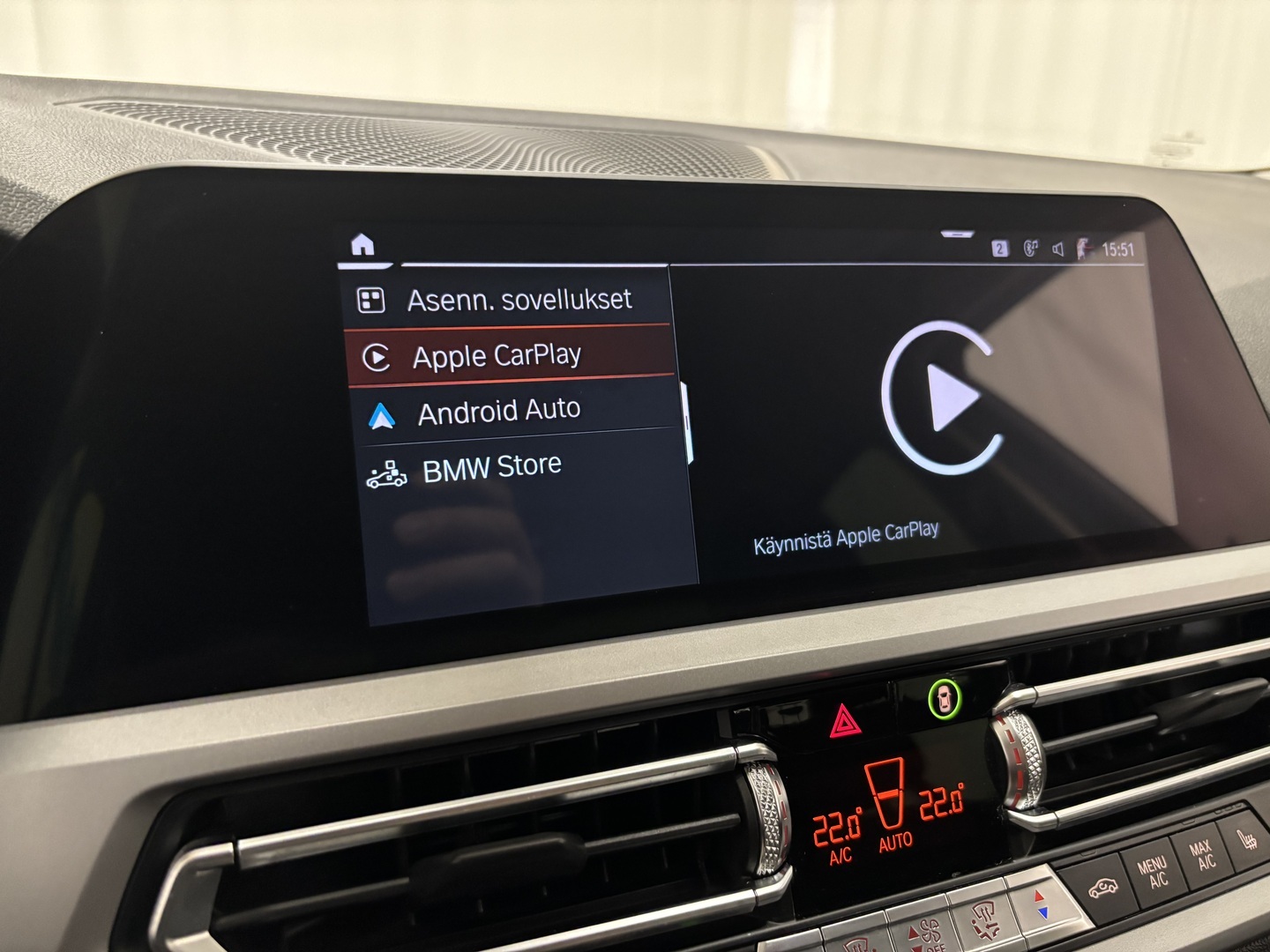 BMW 320 2019