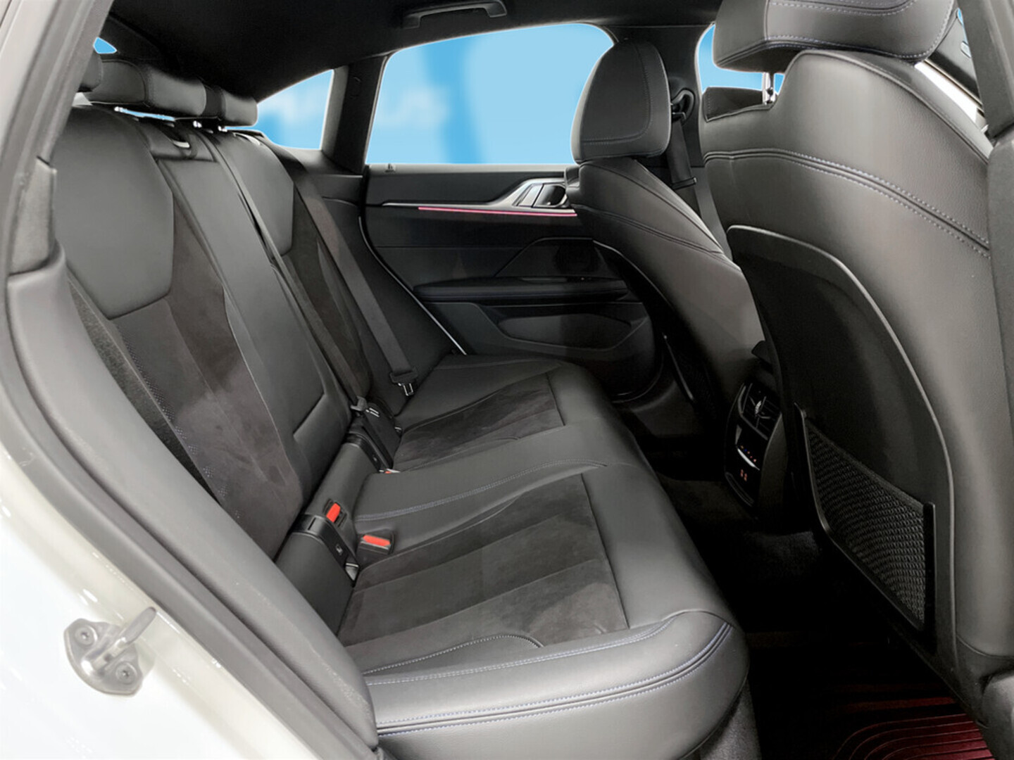 BMW i4 2023