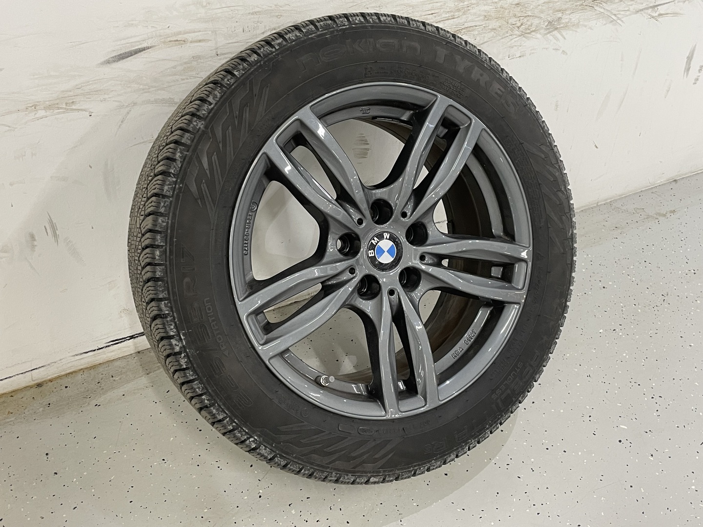 BMW i4 2023