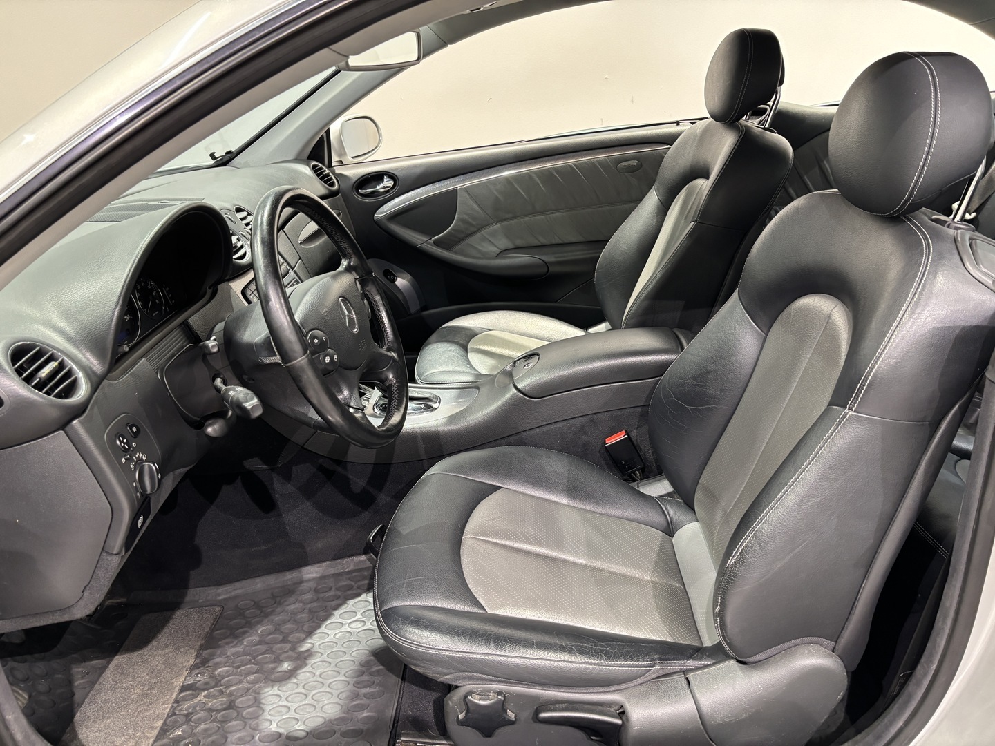 MERCEDES-BENZ CLK 2003