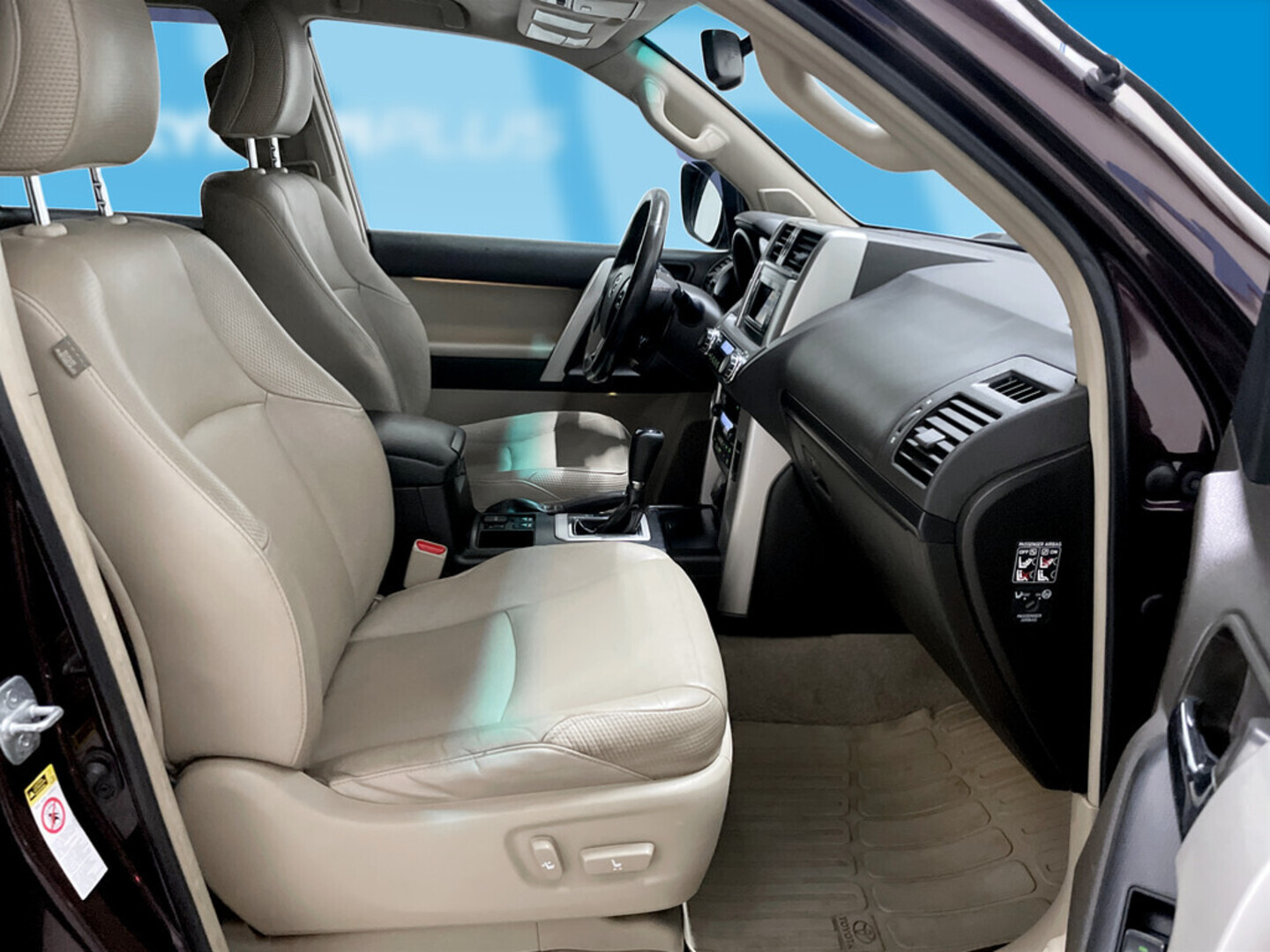 TOYOTA Land Cruiser 2010